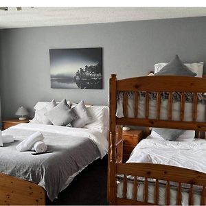 1 double 1 full size bunk bed